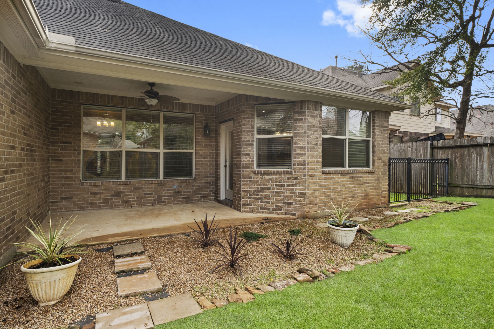 1906 Pagemill Lane Conroe, TX 77304 - Photo 39 of 41 a front view of a house with a yard