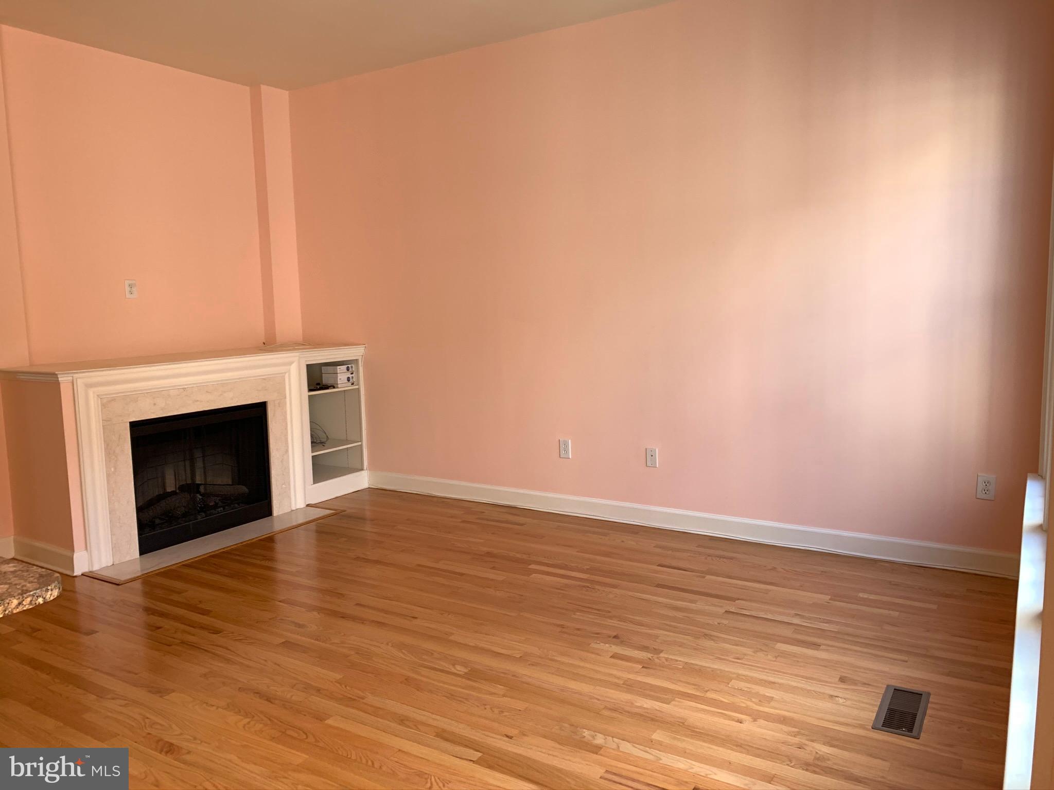 7662 Midtown Road Fulton, MD 20759 - Photo 14 of 46 Family room