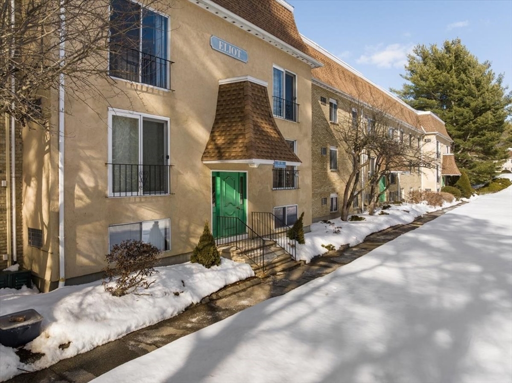 176 Swanson Road, Unit 307 Boxborough, MA 01719 - Photo 18 of 23