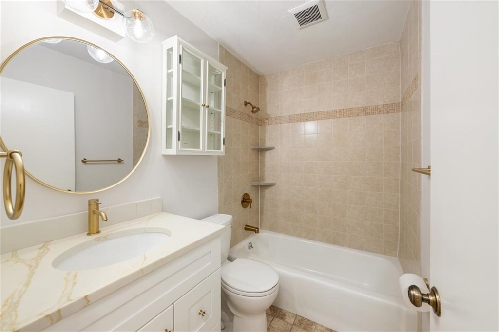 176 Swanson Road, Unit 307 Boxborough, MA 01719 - Photo 10 of 23