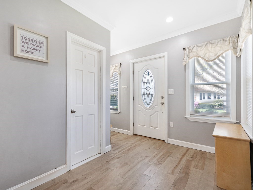 55 Bruce Road Waltham, MA 02453 - Photo 17 of 34 Gallery Image 17