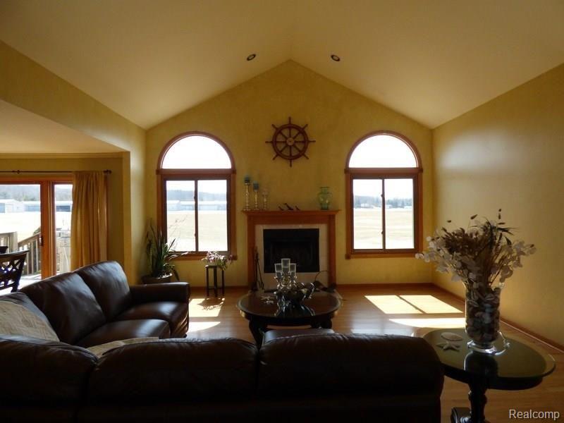 8602 Hyne Road Brighton, MI 48114 - Photo 14 of 34 Hyne 020.jpg
