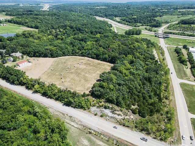 $600,000 | 3979 Hutton Road, Kansas City, KS 66109