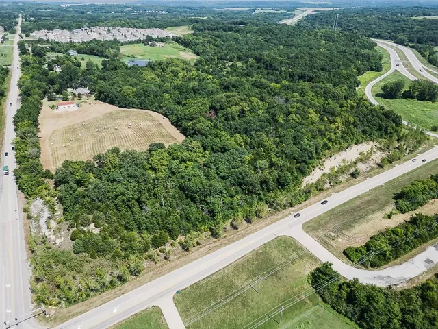 $600,000 | 3979 Hutton Road, Kansas City, KS 66109