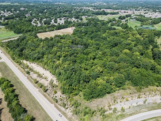 $600,000 | 3979 Hutton Road, Kansas City, KS 66109