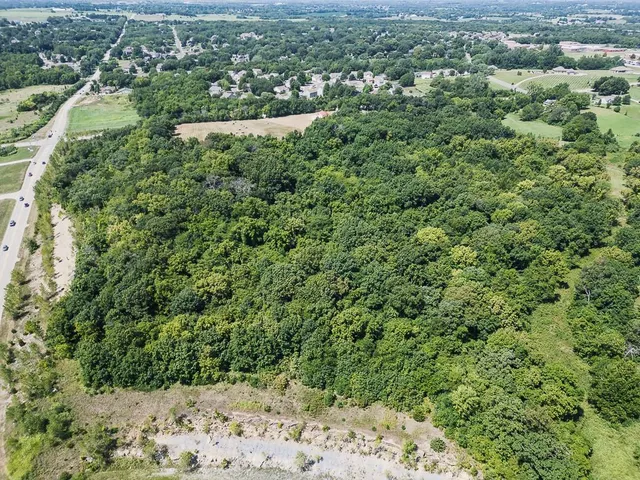 $600,000 | 3979 Hutton Road, Kansas City, KS 66109