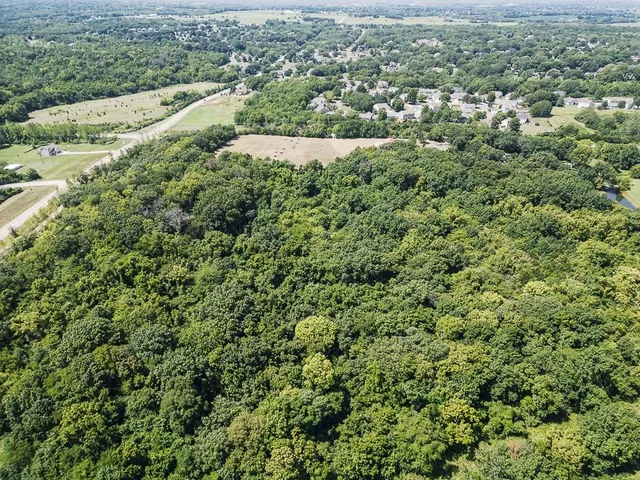 $600,000 | 3979 Hutton Road, Kansas City, KS 66109