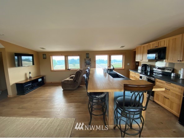 6833 Hawk Ridge Drive Ferndale, WA 98248 - Photo 8 of 40 Gallery Image 8