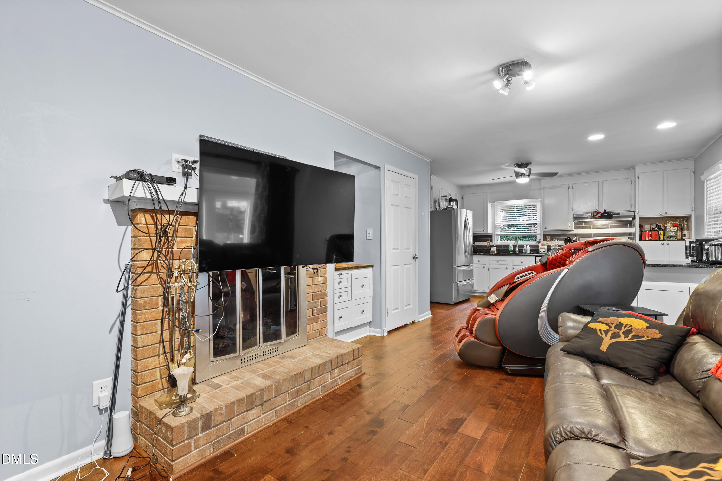 5904 Deblyn Avenue Raleigh, NC 27612 - Photo 12 of 41 12