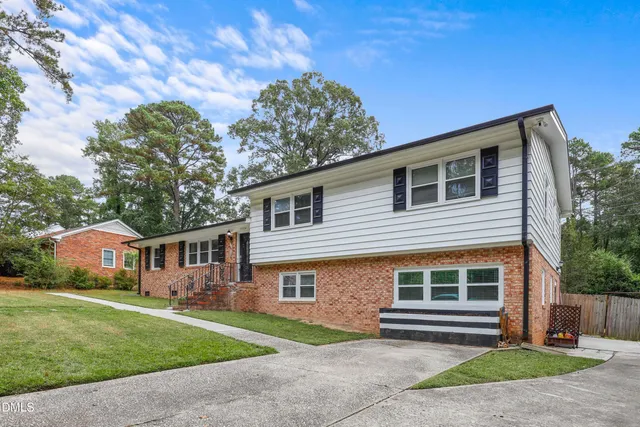 $605,900 | 5904 Deblyn Avenue, Raleigh, NC 27612