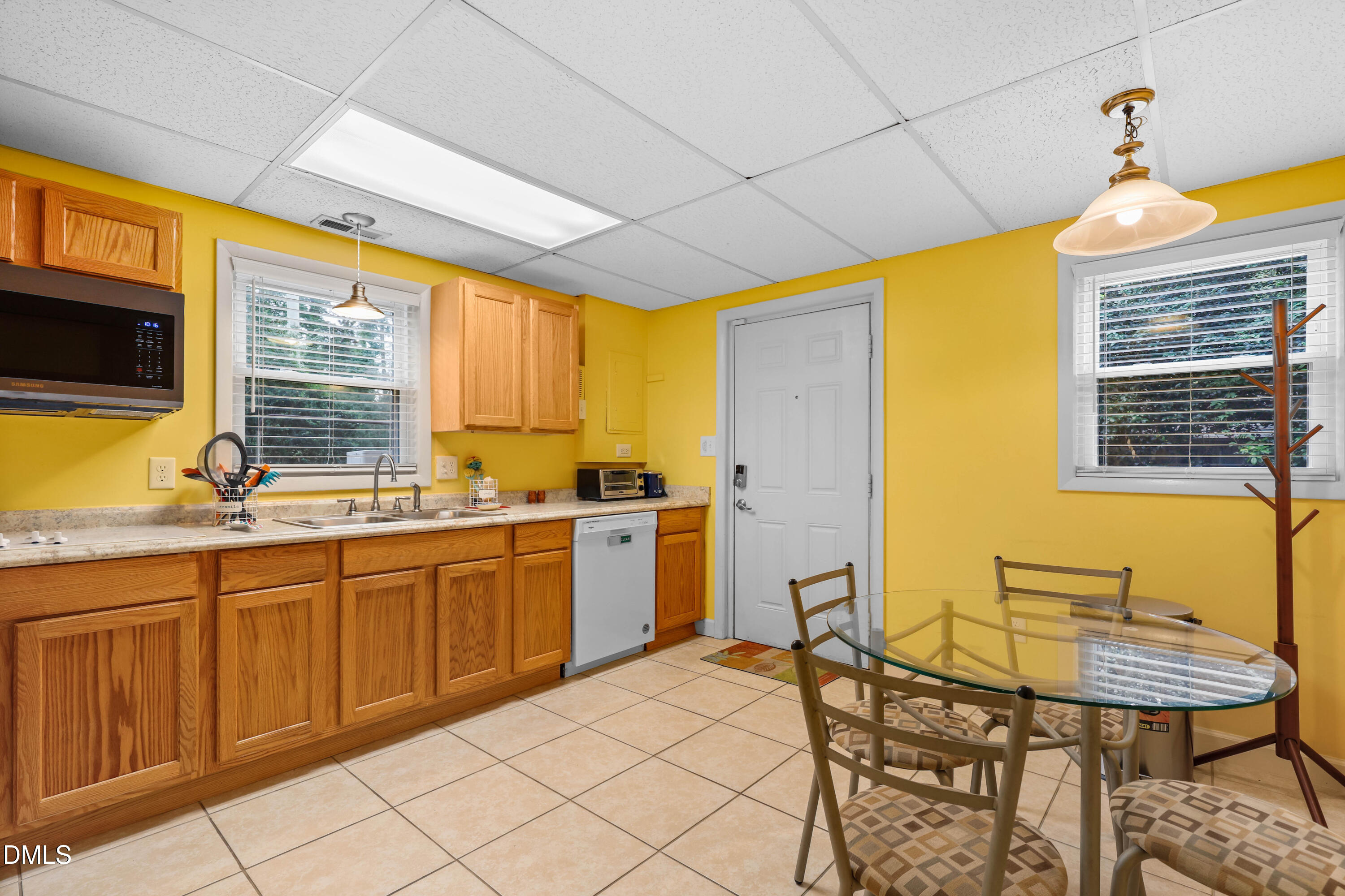 5904 Deblyn Avenue Raleigh, NC 27612 - Photo 26 of 41 26