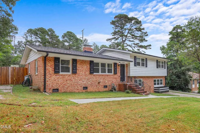 $605,900 | 5904 Deblyn Avenue, Raleigh, NC 27612