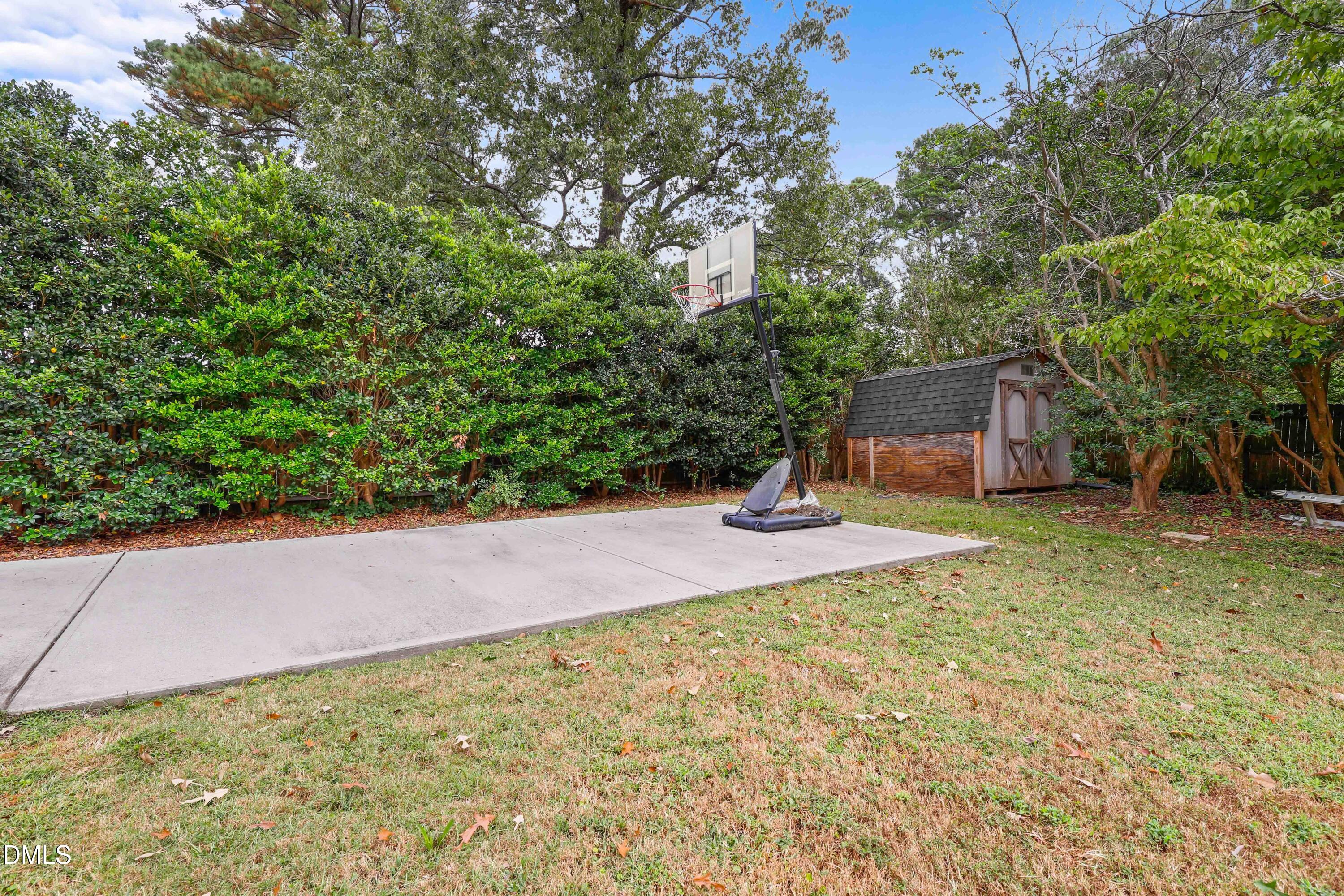 5904 Deblyn Avenue Raleigh, NC 27612 - Photo 38 of 41 38