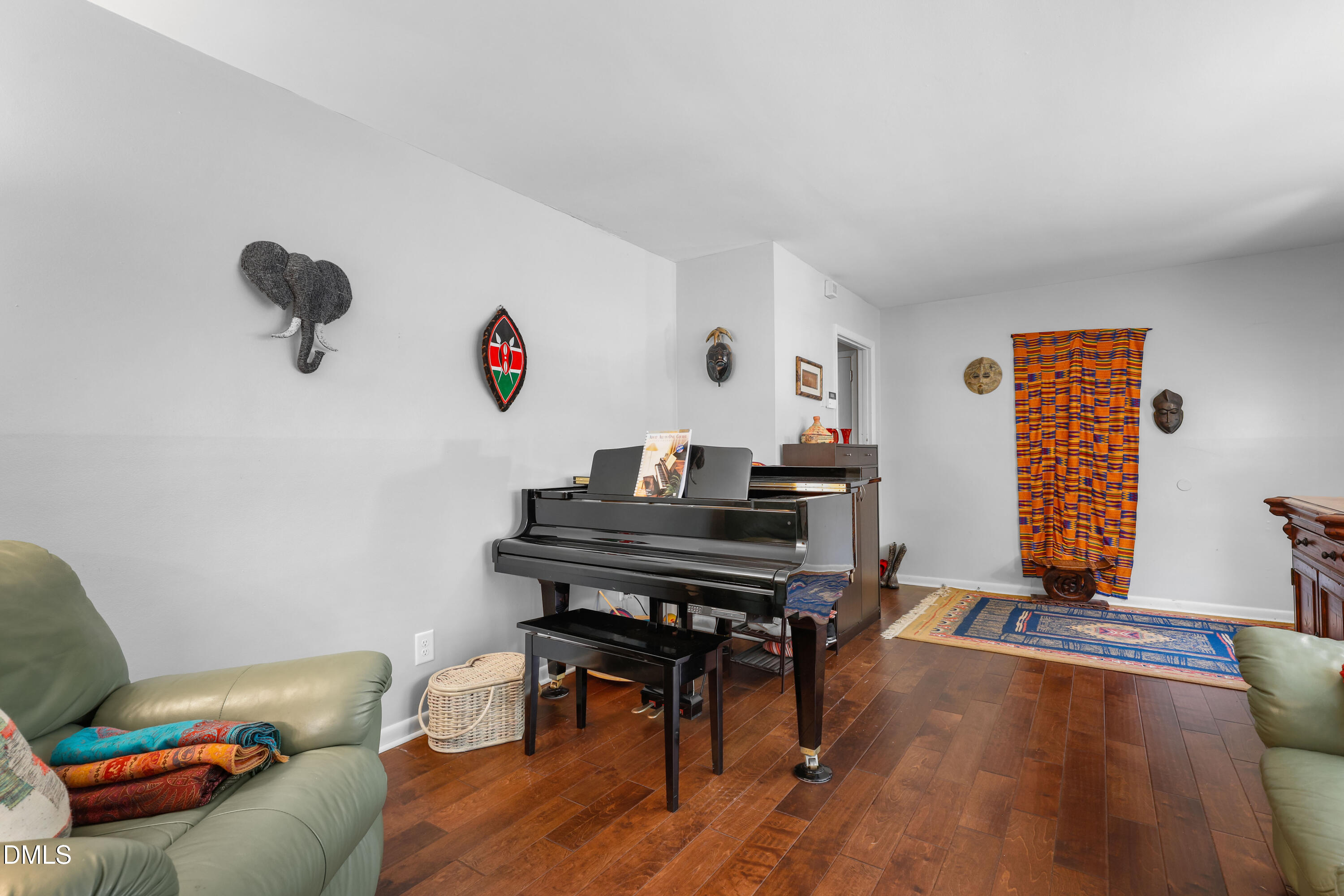 5904 Deblyn Avenue Raleigh, NC 27612 - Photo 5 of 41 5