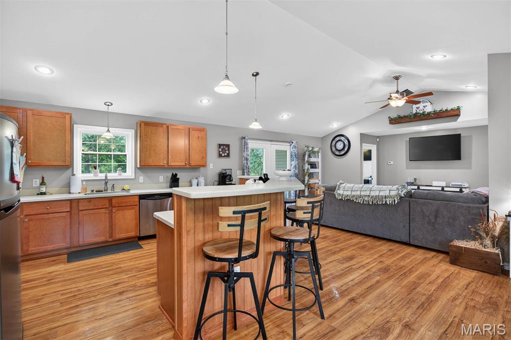 588 Deerfield Road Walnut Hill, IL 62893 - Photo 11 of 46