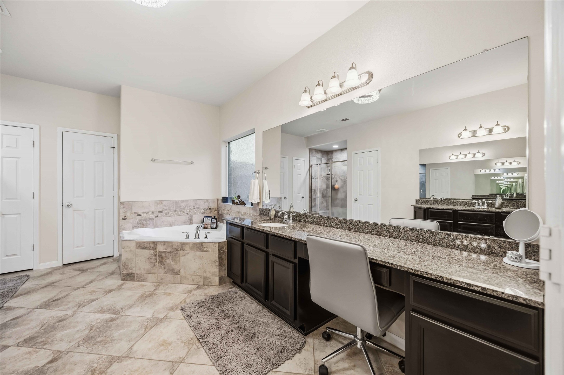 12418 Garnet Road Mont Belvieu, TX 77535 - Photo 18 of 33