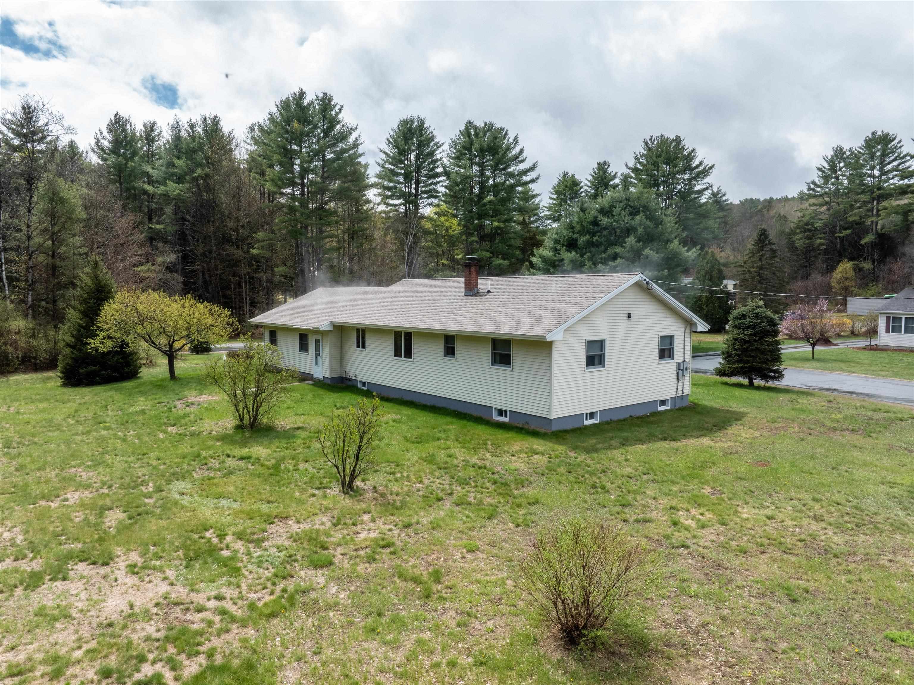 31 Northfield Drive Springfield, VT 05150 - Photo 5 of 41