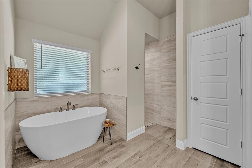 250 Red Top Road Poolville, TX 76487 - Photo 17 of 38