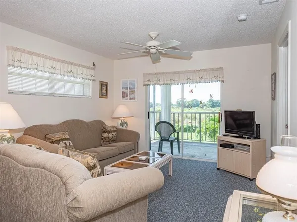 $1,800 | 385 Grove Isle Circle, Unit 385, Vero Beach, FL 32962