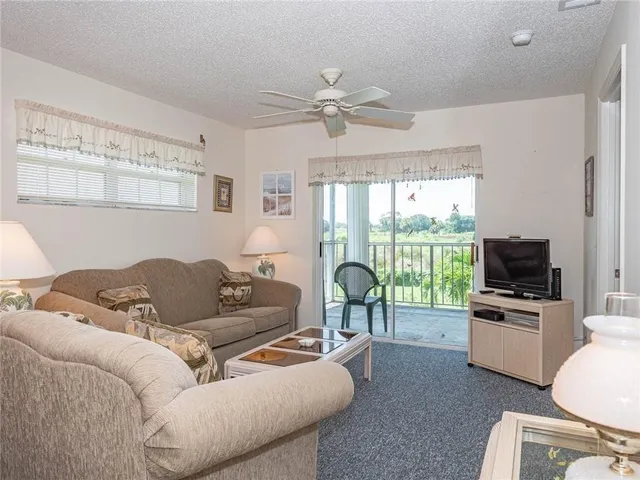 $1,800 | 385 Grove Isle Circle, Unit 385, Vero Beach, FL 32962