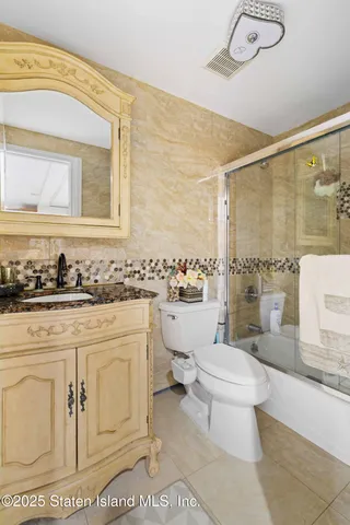 $1,339,000 | 287 Rensselaer Avenue | Annadale