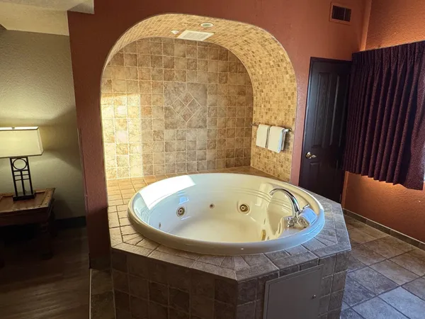 $159,500 | 2411 River, Unit 2208, Wisconsin Dells, WI 53965