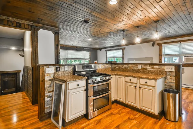 $299,999 | 3579 South Bend Road, Rockford, IL 61109