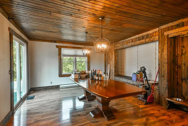 $299,999 | 3579 South Bend Road, Rockford, IL 61109