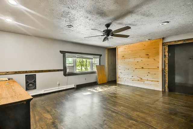 $299,999 | 3579 South Bend Road, Rockford, IL 61109