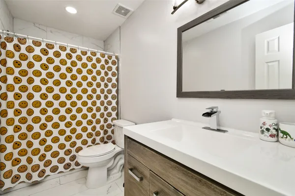 $219,900 | 6426 Kentwick Drive, Unit 24/4, Houston, TX 77084