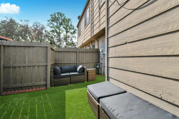 $219,900 | 6426 Kentwick Drive, Unit 24/4, Houston, TX 77084