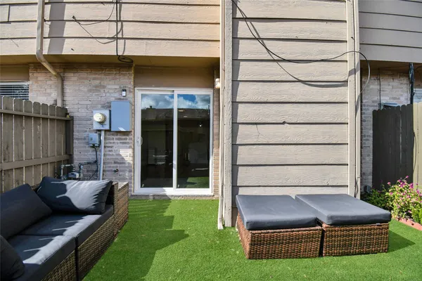 $219,900 | 6426 Kentwick Drive, Unit 24/4, Houston, TX 77084