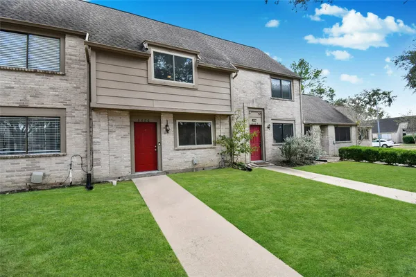$219,900 | 6426 Kentwick Drive, Unit 24/4, Houston, TX 77084