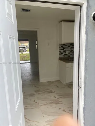 $329,999 | 2122 Northwest 5th Street, Pompano Beach, FL 33069