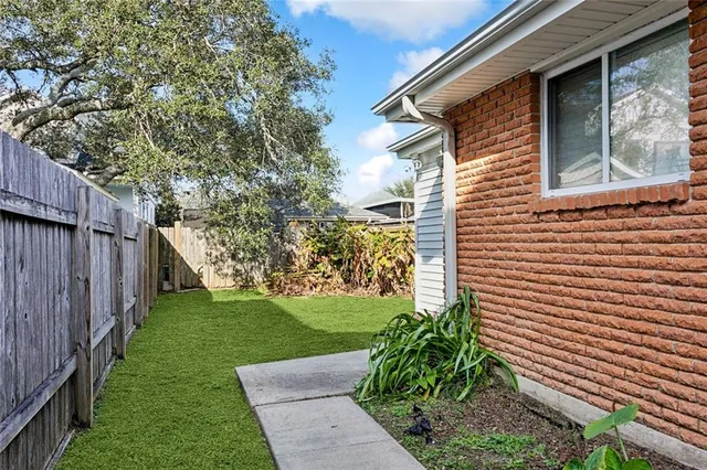 $1,600 | 339 39th Street, New Orleans, LA 70124