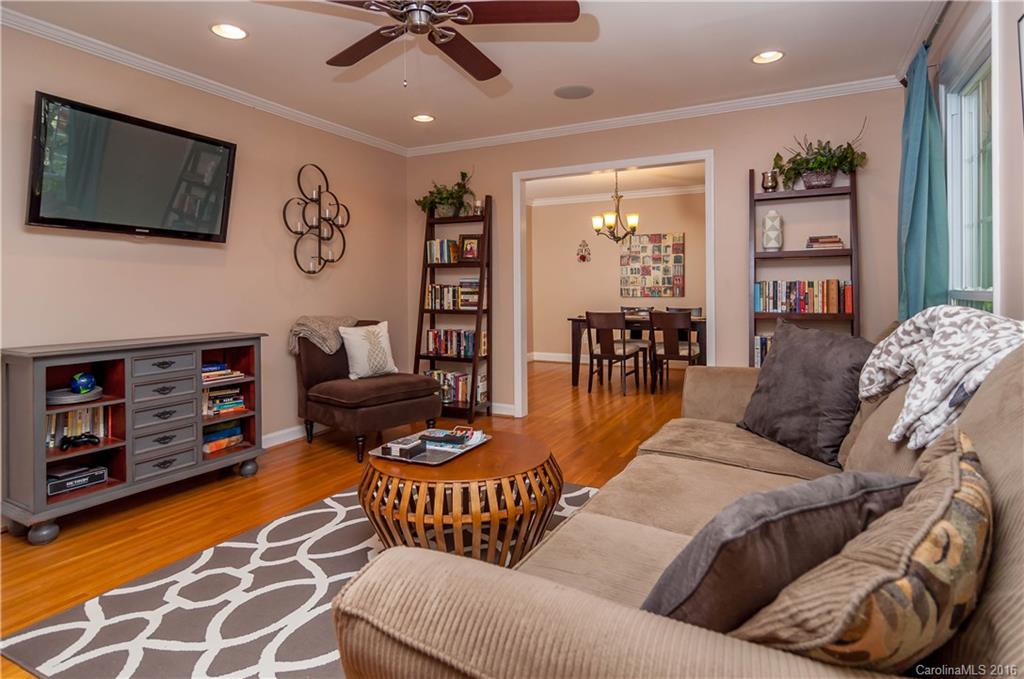 5627 Sharon Road Charlotte, NC 28210 - Photo 4 of 22 Gallery Image 4