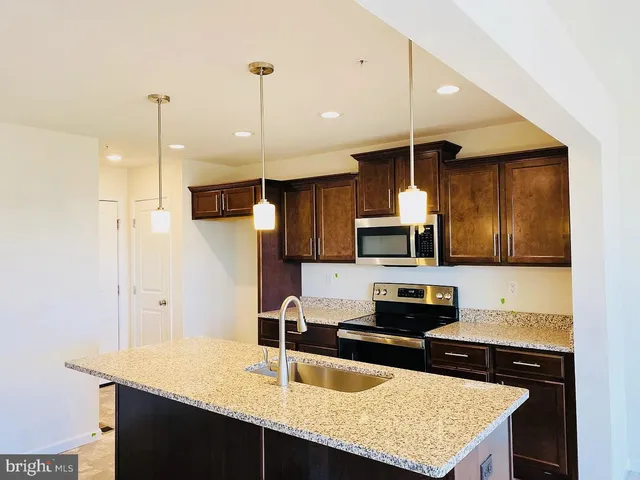 $1,999 | 9 Shillington Lane, Carlisle, PA 17013