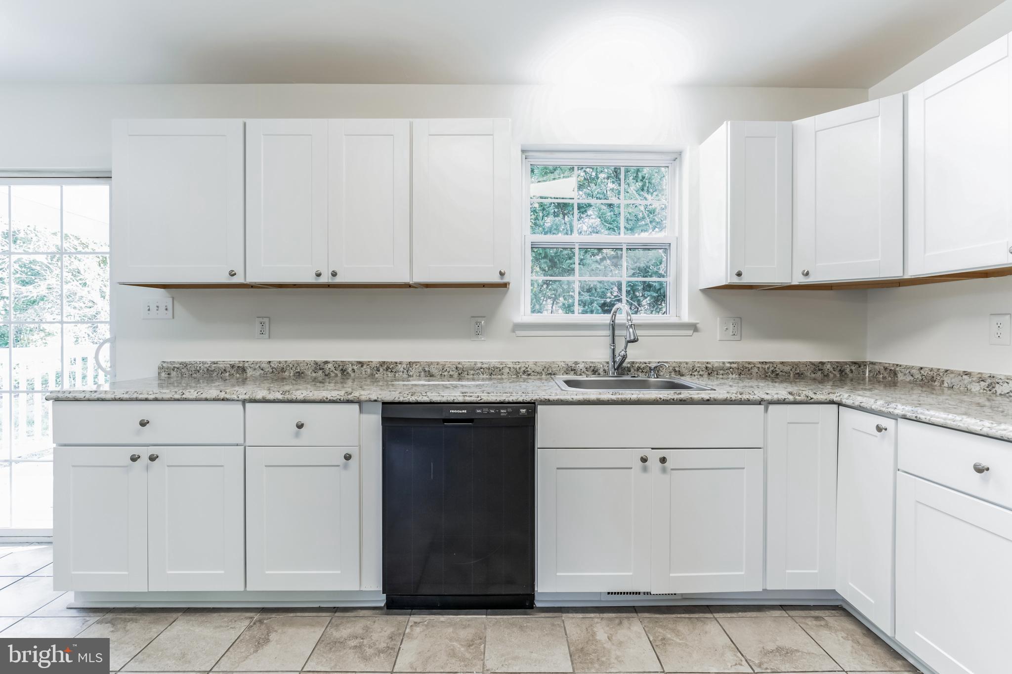24066 Mervell Dean Road Hollywood, MD 20636 - Photo 6 of 28