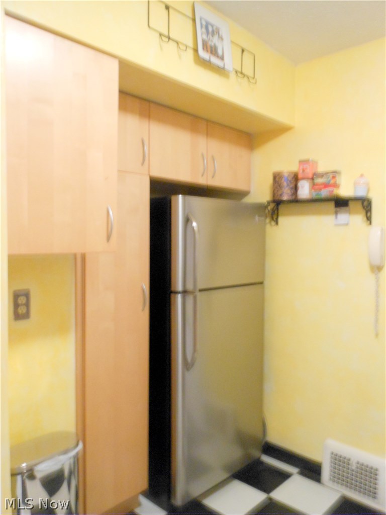 891 Montford Road Cleveland, OH 44121 - Photo 6 of 25 Another Kitchen view