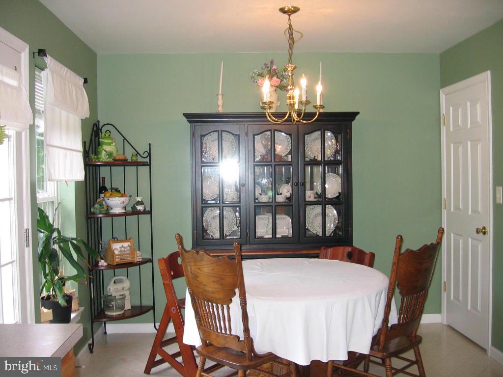 2964 Aster Lane Lititz, PA 17543 - Photo 6 of 22 Gallery Image 6