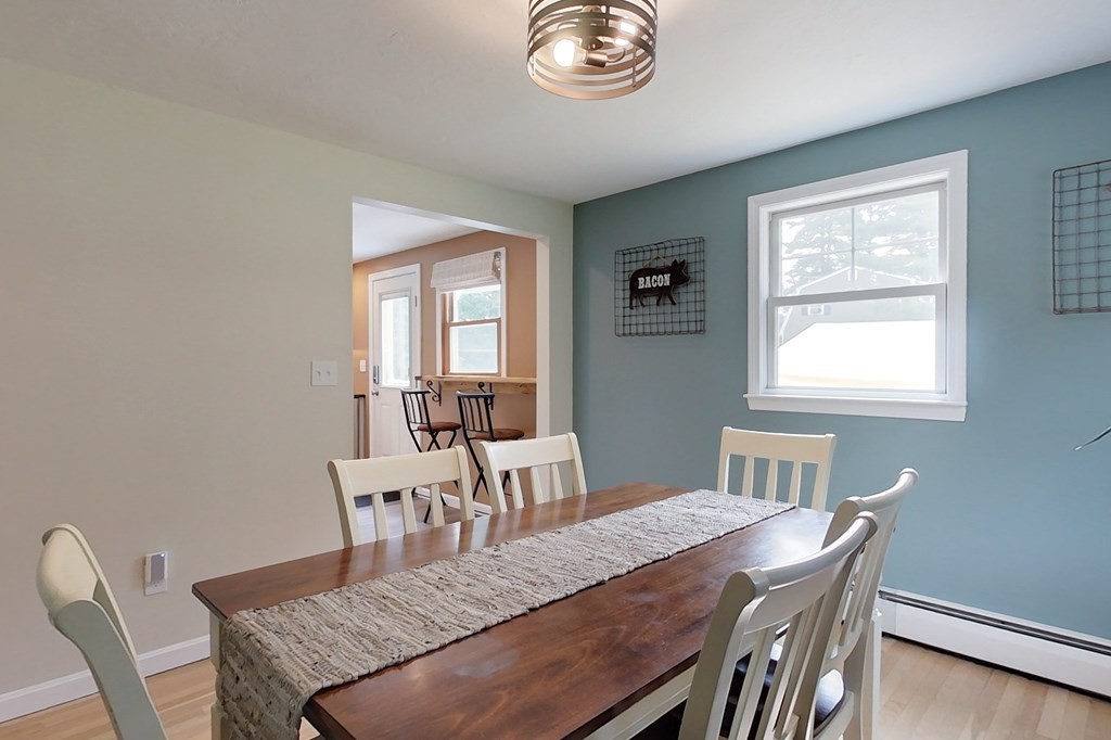 44 Dudley Road Townsend, MA 01469 - Photo 7 of 38 Gallery Image 7