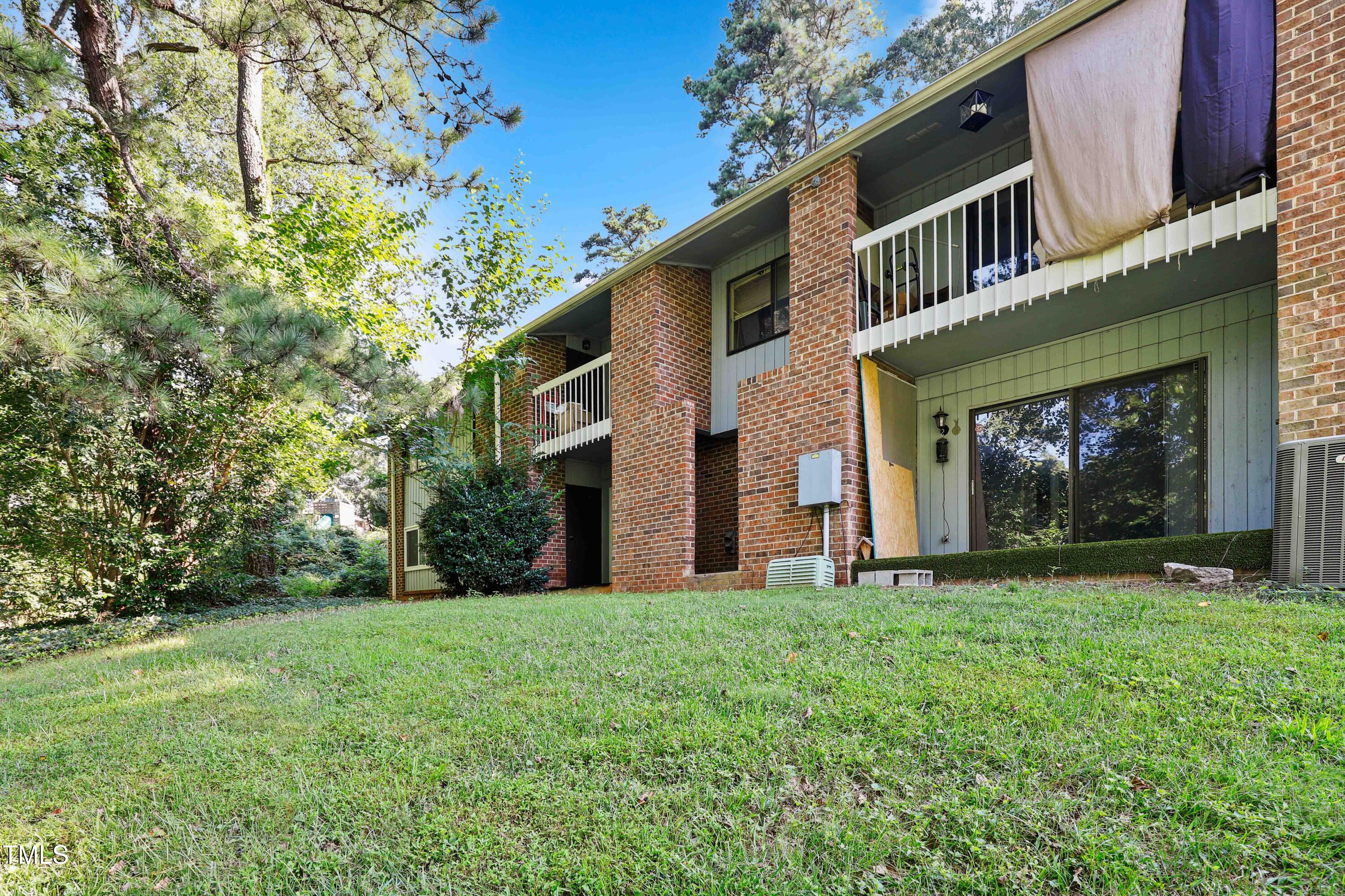 1010 Sandlin Place, Unit C Raleigh, NC 27606 - Photo 22 of 27 20