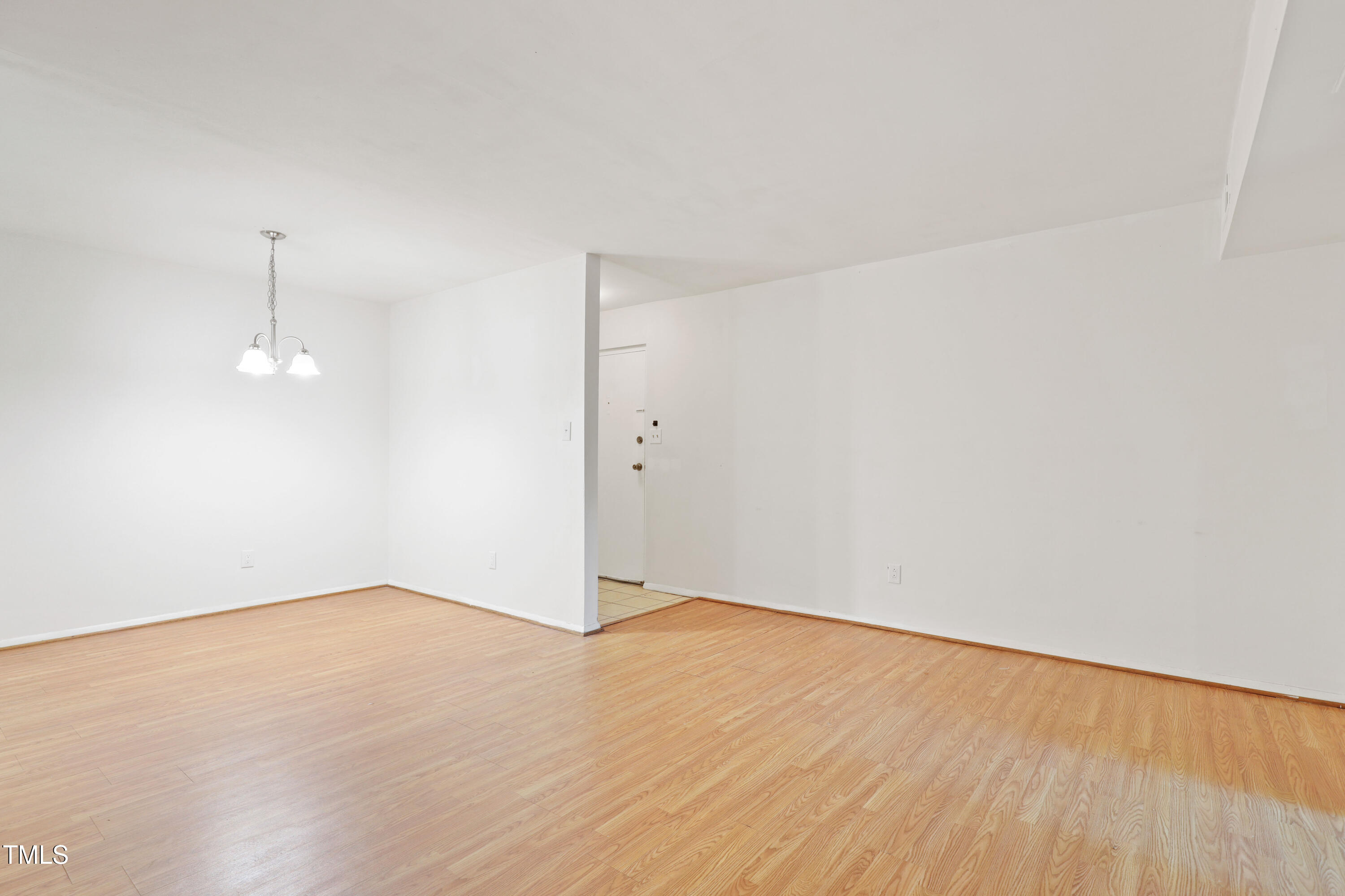 1010 Sandlin Place, Unit C Raleigh, NC 27606 - Photo 7 of 27 7