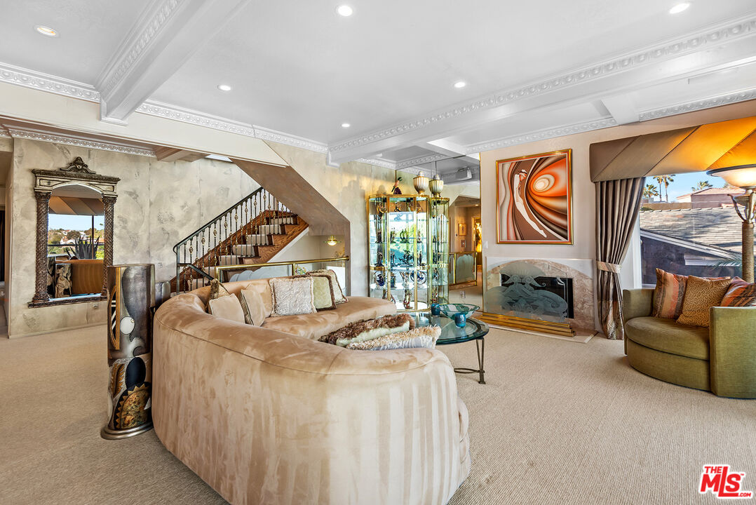 7309 Earldom Avenue Playa del Rey, CA 90293 - Photo 11 of 47 Gallery Image 11