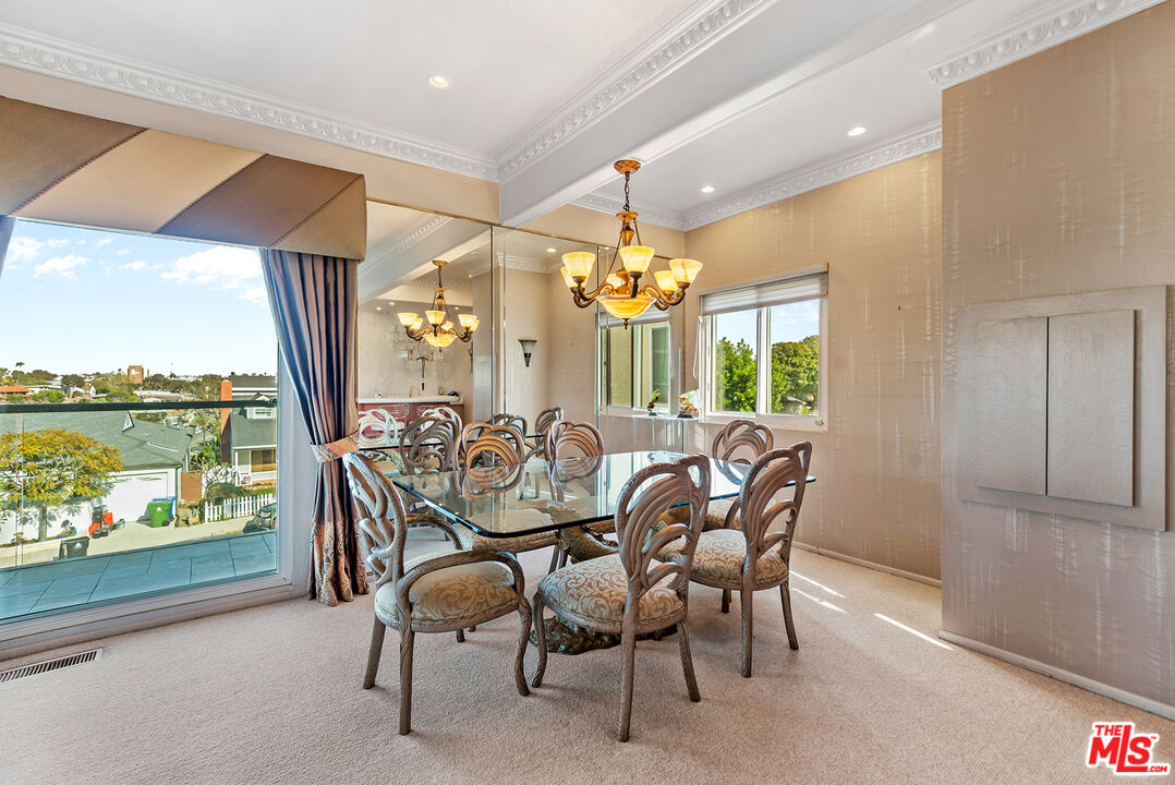 7309 Earldom Avenue Playa del Rey, CA 90293 - Photo 15 of 47 Gallery Image 15
