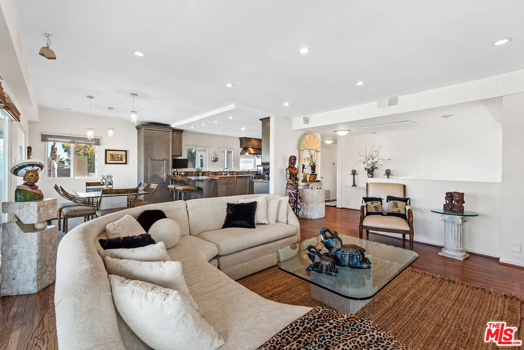 7309 Earldom Avenue Playa del Rey, CA 90293 - Photo 27 of 47 Gallery Image 27
