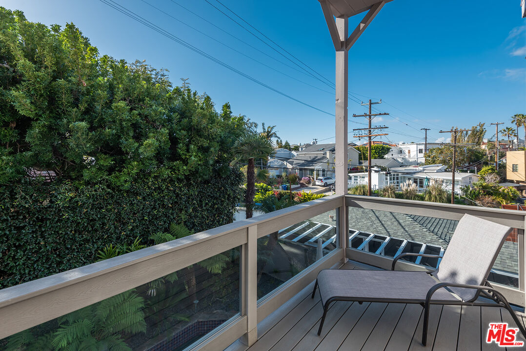 7309 Earldom Avenue Playa del Rey, CA 90293 - Photo 38 of 47 Gallery Image 38