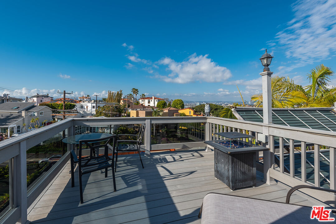 7309 Earldom Avenue Playa del Rey, CA 90293 - Photo 40 of 47 Gallery Image 40