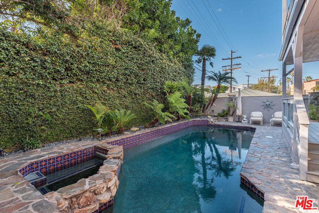 7309 Earldom Avenue Playa del Rey, CA 90293 - Photo 47 of 47 Gallery Image 47