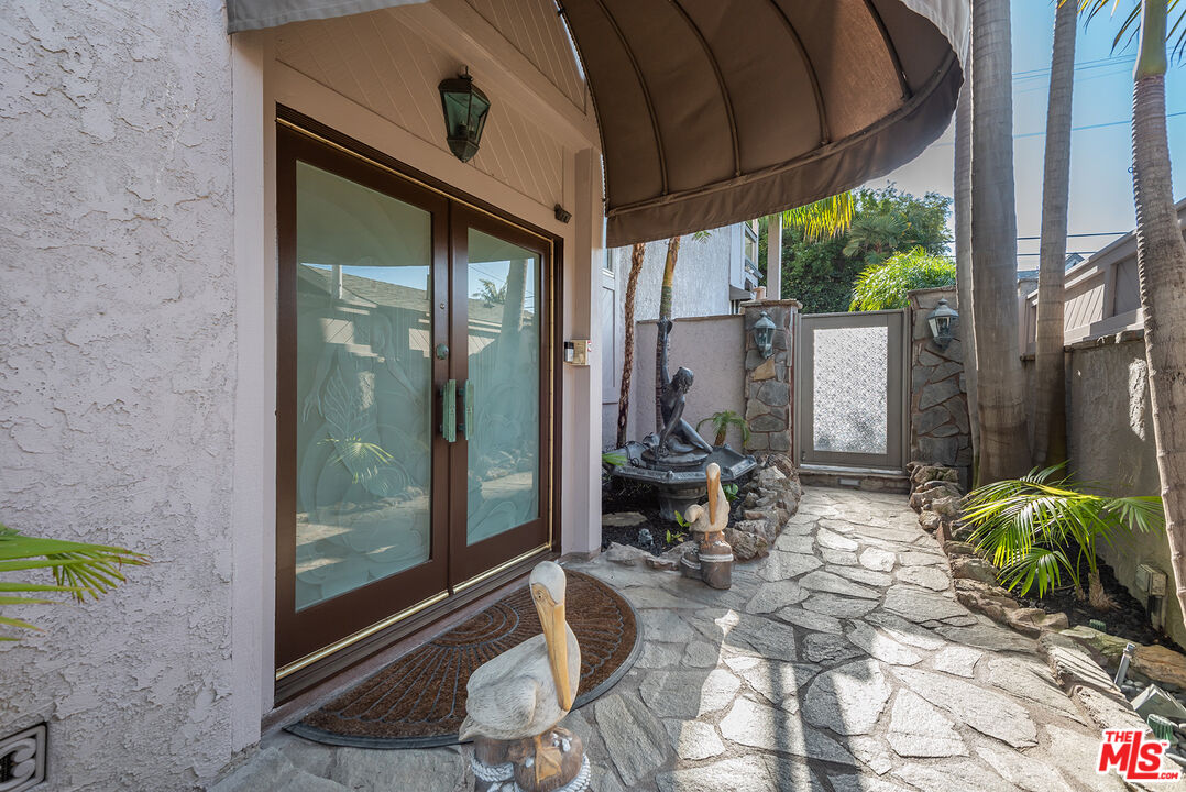 7309 Earldom Avenue Playa del Rey, CA 90293 - Photo 5 of 47 Gallery Image 5